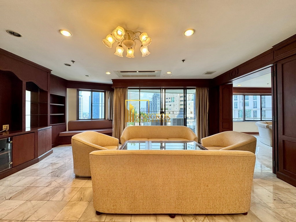รูป Moon Tower | Expansive 2 Bed Condo in Ekkamai Area - BR4416CD - รูปที่ 2/46