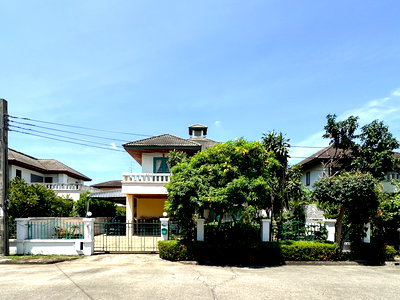 Houses for sale The Paseo Park Kanchanaphisek : Baan Suan Phutthamonthon Sai 1 / 3 Bedrooms #HRP1026