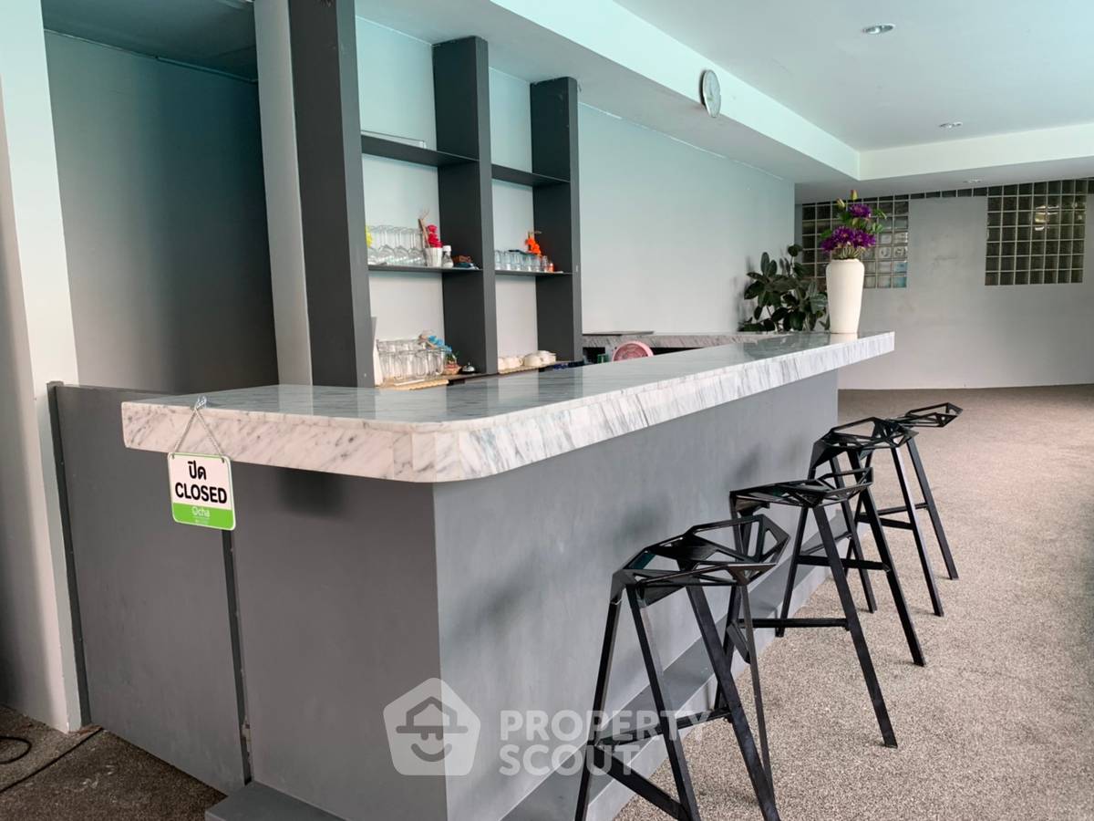 รูป คอนโด 2-ห้องนอน ที่ เดอะวอเตอร์ฟอร์ด ไดมอน ทาวเวอร์ สุขุมวิท ใกล้ BTS พร้อมพงษ์ (ID 883720) - รูปที่ 4/17