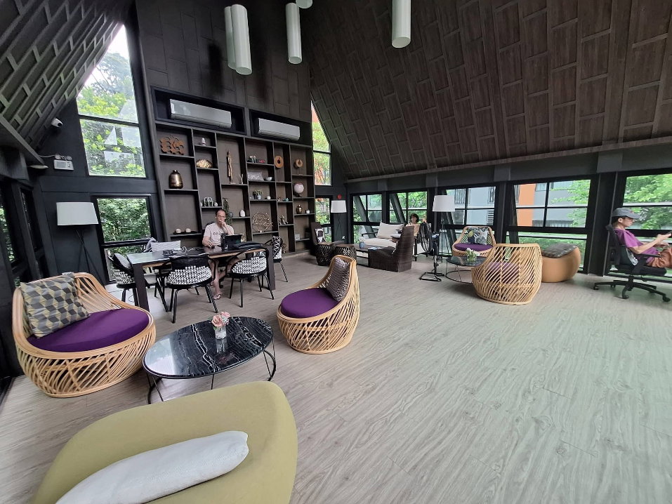 รูป ขาย  เอสเซ็นท์วิลล์คอนโด  ชั้น 4 2B ห้องมุม  ขนาด 57.17  ตรม.  พร้อมผู้เช่า - รูปที่ 21/22