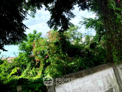 Land for sale Siam Park : 476 m² Land for Sale in Saphan Sung (ID 2756033)
