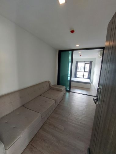 B-Loft Sukhumvit Lite 107 (สไตล์เท่ๆ เจาะกลุ่มคนรุ่นใหม่)