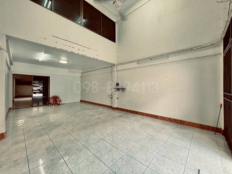 รูป ขายอาคารพาณิชย์ 3.5 ชั้น สุขาภิบาล 5 เหมาะทำออฟฟิศ ร้านค้า ทำเลทอง ย่านผู้คนหนาแน่น ใกล้ตลาดใหญ่ - รูปที่ 3/8