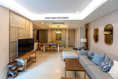 ขายคอนโด : ขายคอนโด เดอะ ริเวอร์ อาคาร B ชั้น 28 3 ห้องนอน ขนาด 138 ตรม ใกล้ เสนาเฟส