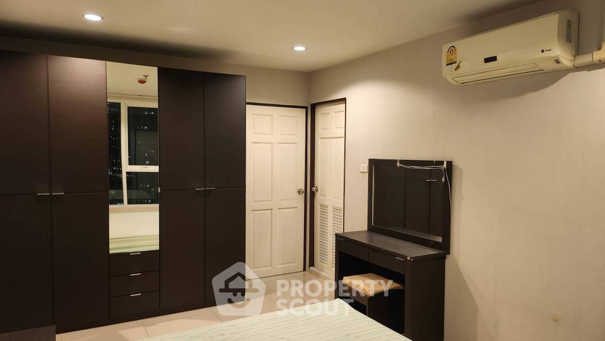 รูป คอนโด 2-ห้องนอน ที่ สุขุมวิท ลิฟวิ่ง ทาวน์ ใกล้ MRT เพชรบุรี (ID 2778975) - รูปที่ 9/12