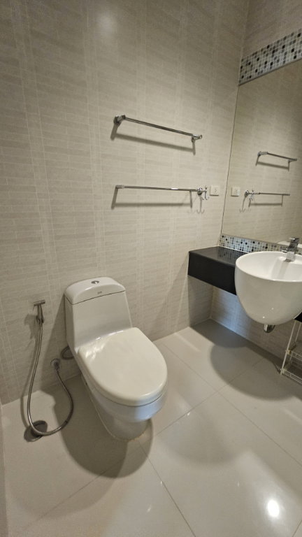 picture For Rent: The Four Wings Residence | 2BR 138 sq.m. - 10/20