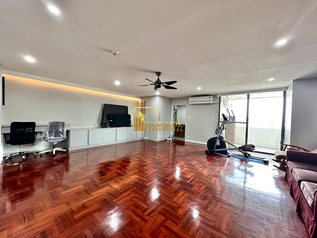 รูป Oriental Towers | Spacious 3 Bedroom Condo in Ekkamai - BR18583CD - รูปที่ 12/41