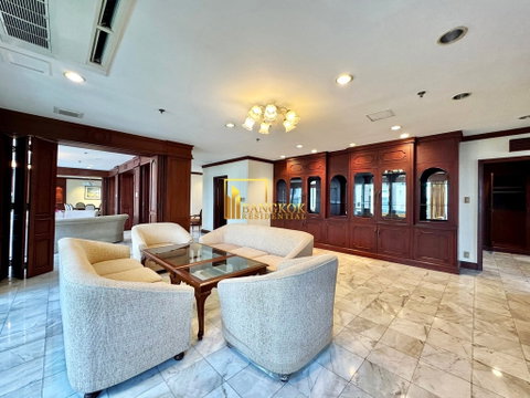 Moon Tower | Expansive 2 Bed Condo in Ekkamai Area - BR4416CD