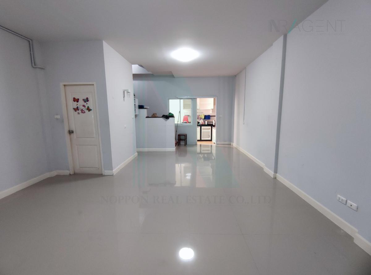 รูป 📌 ให้เช่าทาวน์เฮาส์ 3 ชั้น เดอะ ริช บิซ โฮม สุขุมวิท 105 3 ห้องนอน 3 ห้องน้ำ - รูปที่ 6/8