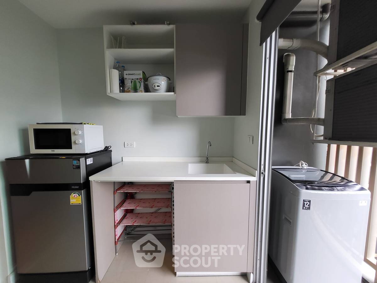 picture 1-BR Condo at Metroluxe Phaholyothin - Suthisan near MRT Chatuchak Park (ID 954718) - 2/7