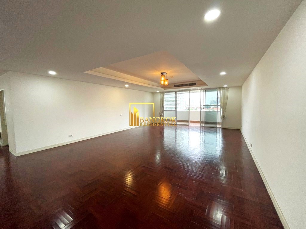 รูป Oriental Towers | Expansive 3 Bedroom Pet Friendly Condo in Ekkamai - BR17432CD - รูปที่ 2/42