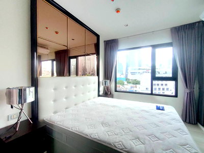 คอนโดให้เช่า : Condo for Rent : Life One Wireless(BTS Ploenchit) (Rt-01)