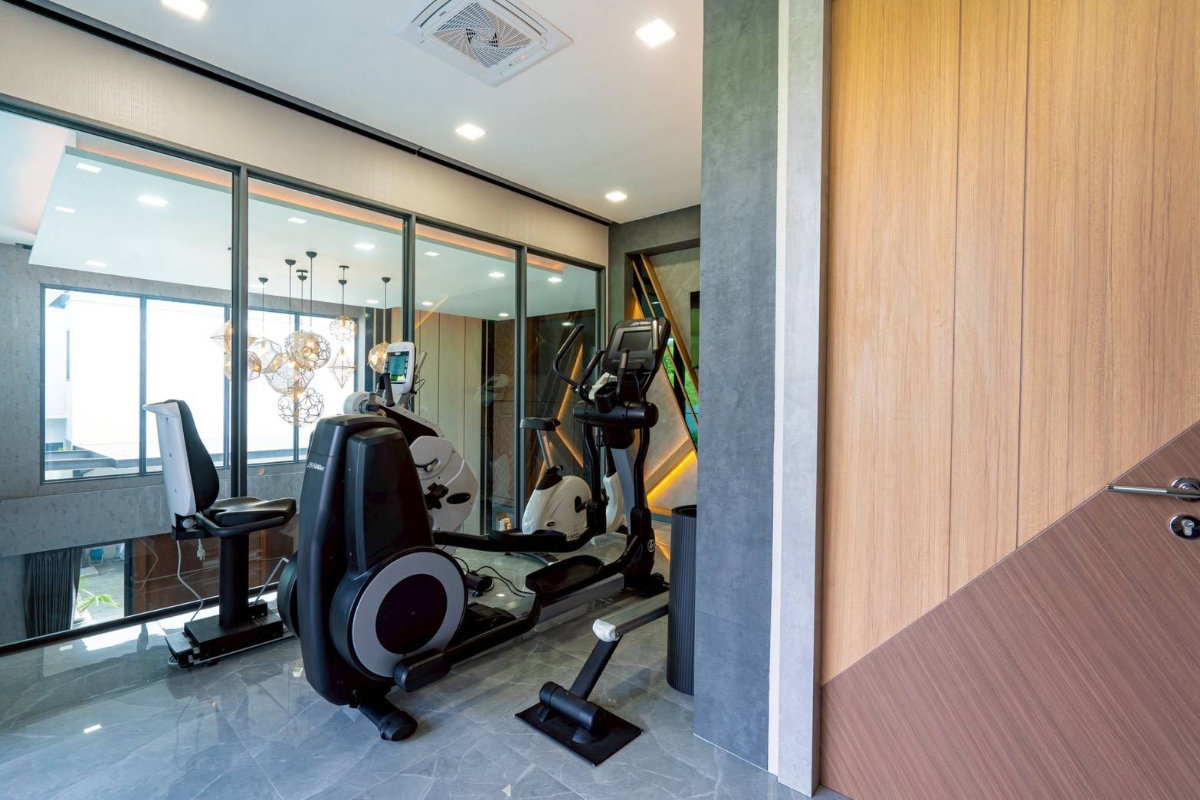 รูป ขายวิลล่าหรูดีไซน์สุดพรีเมียม ในพัทยา ทำเลทุ่งกลม-ตาลหมัน เดินทางง่าย ใกล้แหล่งท่องเที่ยวและสิ่งอำนวยความสะดวกครบครัน - รูปที่ 5/29