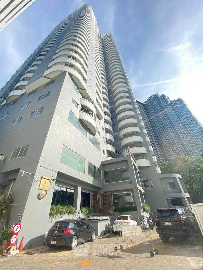 picture 2-BR Condo at Wittayu Complex near BTS Phloen Chit (ID 993930) - 13/15