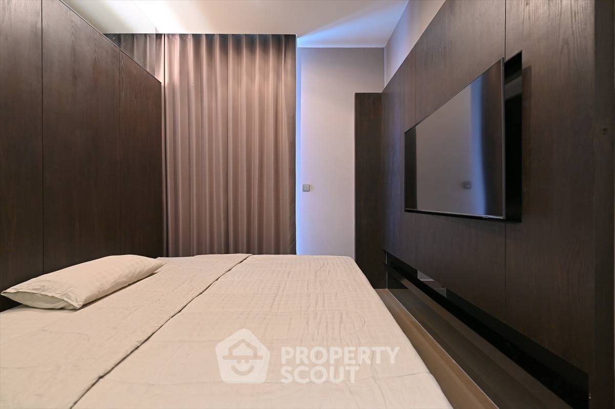 picture 2-BR Condo at The Esse At Singha Complex near MRT Phetchaburi (ID 2373620) - 5/8