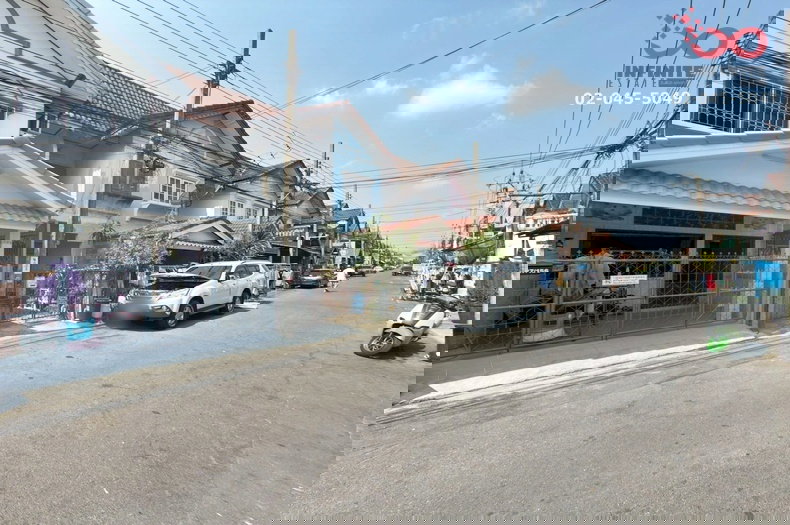 รูป ขายทาวน์เฮ้าส์ 2 ชั้น 16 ตร.ว. ม.สวนทองวิลล่า รามอินทรา 40 ใกล้ BTS สีชมพู - รูปที่ 2/11