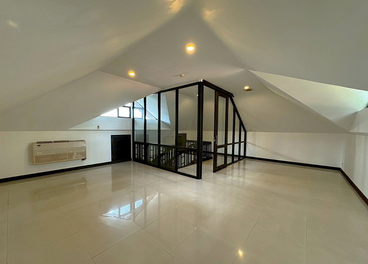 รูป บ้านหรูพร้อมสระว่ายน้ำส่วนตัว ใจกลางอโศก ** NO CO-AGENT ** - รูปที่ 12/26
