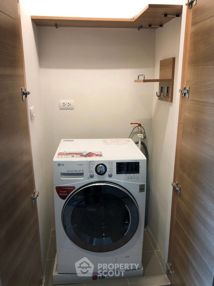 รูป คอนโด 1-ห้องนอน ที่ ริธึ่ม สาทร ใกล้ BTS สะพานตากสิน (ID 435511) - รูปที่ 3/11