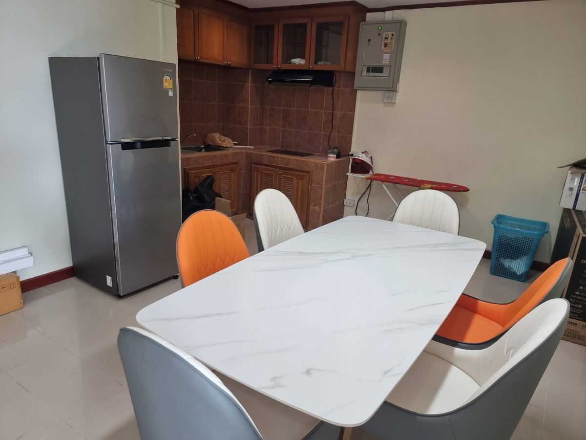 รูป ทรัพย์แก้ว ทาวน์เวอร์ | ห้วยขวาง ห้องใหญ่ ชั้นบน 63 ตรม จอดรถได้ 2 คัน - รูปที่ 5/9