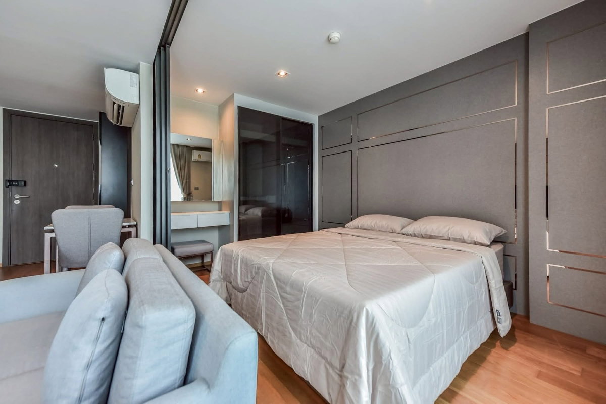 รูป code : H24 ว่างแล้ว!! คอนโดให้เช่า อัลติจูด ดีไฟน์ (Altitude Define) | ความเป็นส่วนตัวสูง ยูนิตน้อย ใกล้ MRT สามย่าน 400 เมตร พร้อมเข้าอยู่ - รูปที่ 4/17