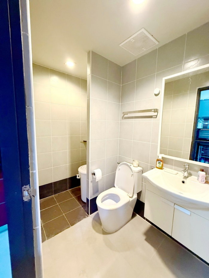รูป R0964 | ให้เช่า ทาวน์โฮม 2 ชั้น แปลงมุม จากเซ็นทรัลแอร์พอร์ต-สนามบินเชียงใหม่ 9 นาที - รูปที่ 9/11