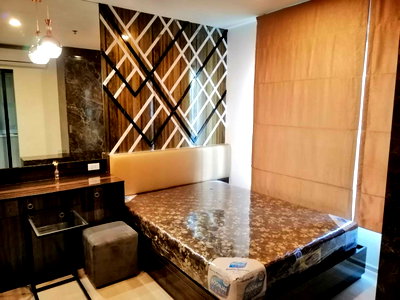 คอนโดให้เช่า : For Rent 🏢✨ Life Asoke (ไลฟ์ อโศก) Studio ห้องสวย 15K!! ติด MRT เพชรบุรี สนใจแอดไลน์ @255ghzjq. มี@ด้วยน้าꔛ