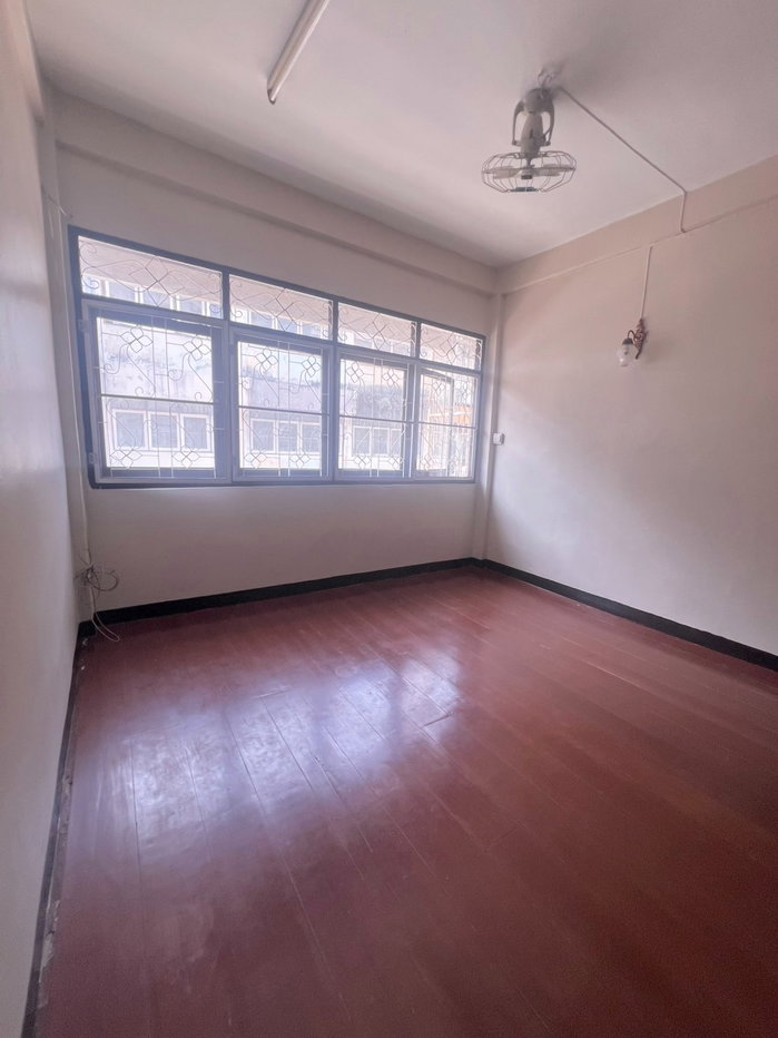 รูป ให้เช่า ตึกแถว 3 ชั้น ถนนจันทน์ (ศูนย์การค้าวรรัตน์) ถ.นาราธิวาสฯ 14 สาทร  - รูปที่ 9/17