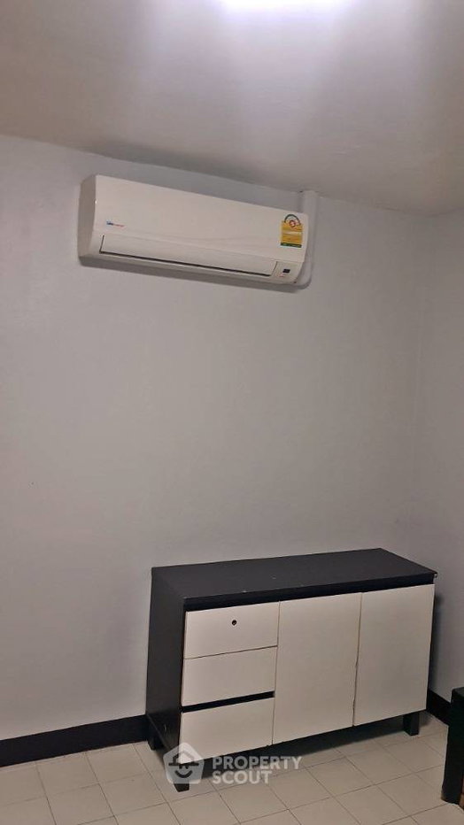 รูป คอนโด 2-ห้องนอน ที่ ศรีวรา การ์เด้น คอนโดมิเนียม ใน พลับพลา (ID 811200) - รูปที่ 8/8