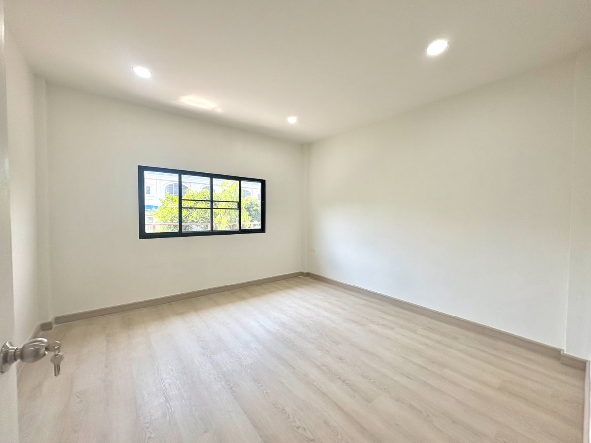 picture ✨New Renovate Townhome (Ketnuti Garden Village) - 12/18