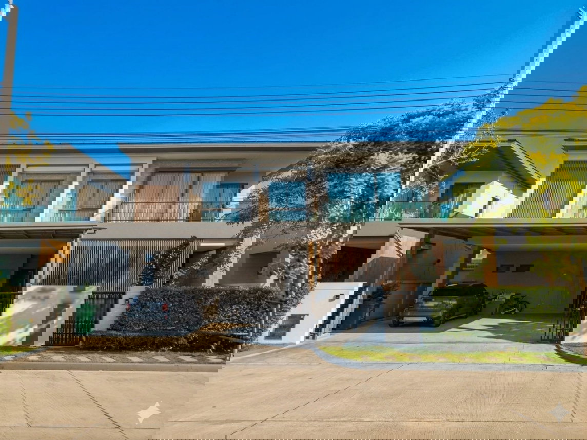 รูป ขายบ้านเดี่ยวหมู่บ้านบางกอก บูเลอวาร์ด บางนา-ศรีนครินทร์  พร้อมเข้าอยู่   4 ห้องนอน  เนื้อที่ 67.7  ตารางวา - รูปที่ 2/12