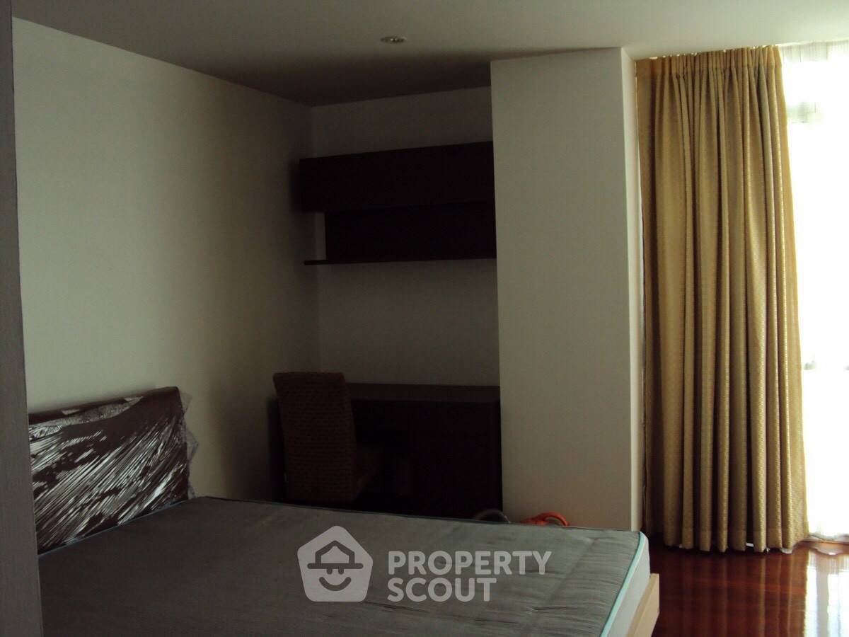 รูป คอนโด 2-ห้องนอน ที่ เออร์บานา สุขุมวิท 15 ใกล้ BTS นานา (ID 510142) - รูปที่ 8/10