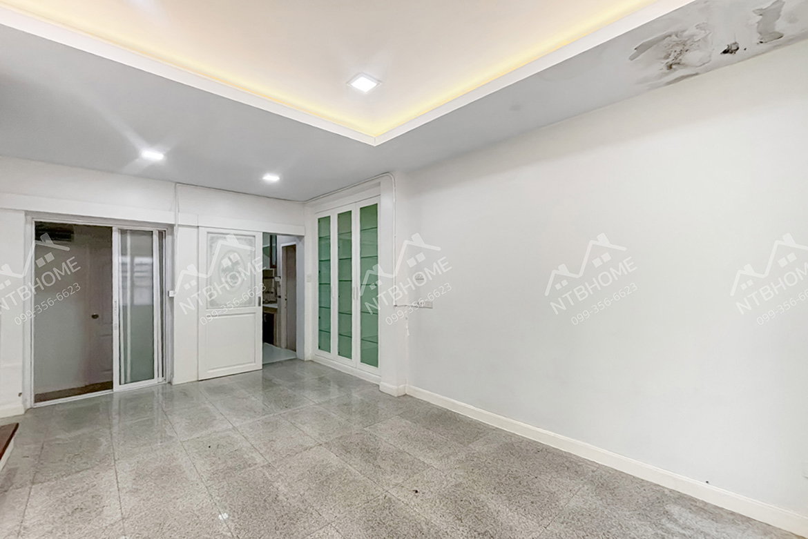 รูป ให้เช่า 25,000 บาท/เดือน บ้านเดี่ยว 2 ชั้น หมู่บ้านนราธิป ไทรม้า ต่อเติมครบพร้อมอยู่ ทำเลดีติดถนนใหญ่รัตนาธิเบศร์ - รูปที่ 6/15