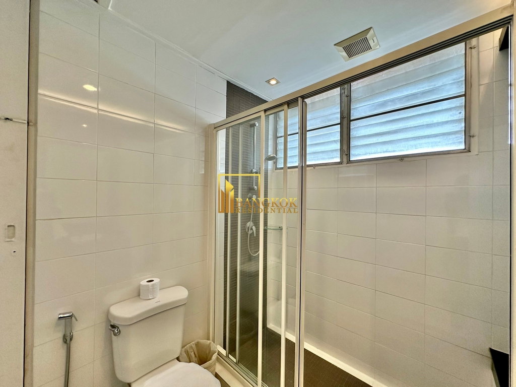 รูป Spacious 4 Bedroom Penthouse Apartment in Sukhumvit 7 - BR0669AP - รูปที่ 27/58