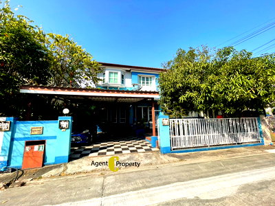 Houses for sale Chakri Naruebodindra Medical Institute : Single house for sale in Chaiyapruek Bang Pla Village.