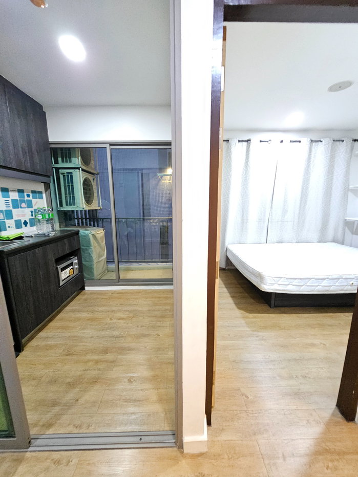 รูป เอ​ส​ต้า​ ขอคนพักไว​ ใกล้​รถไฟฟ้า​บีทีเอส​สถานี​สายหยุด​ - รูปที่ 2/17