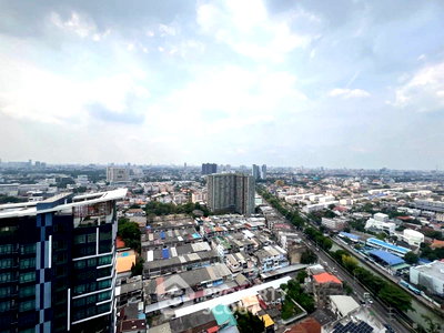 Condos for rent Tesco Lotus Superstore Rattanathibet : 2-BR Condo at Metro Sky Prachachuen near MRT Bang Son (ID 2101998)
