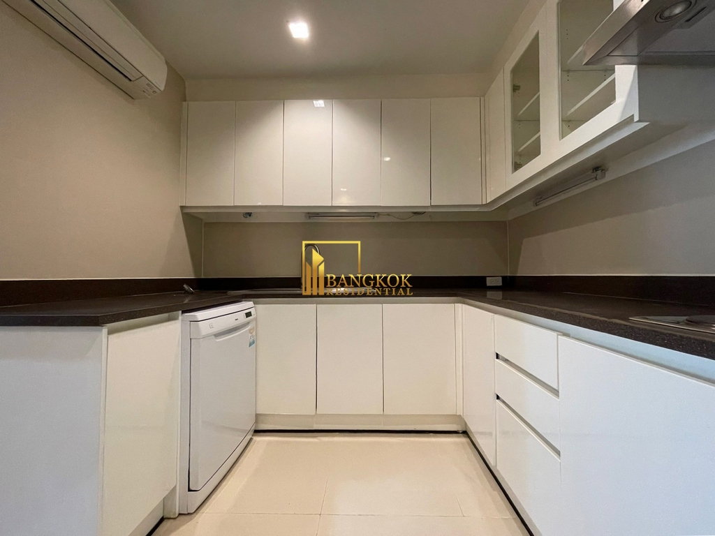 picture Impressive 3 Bedroom Duplex Apartment in Phrom Phong Area - BR0235AP - 15/60