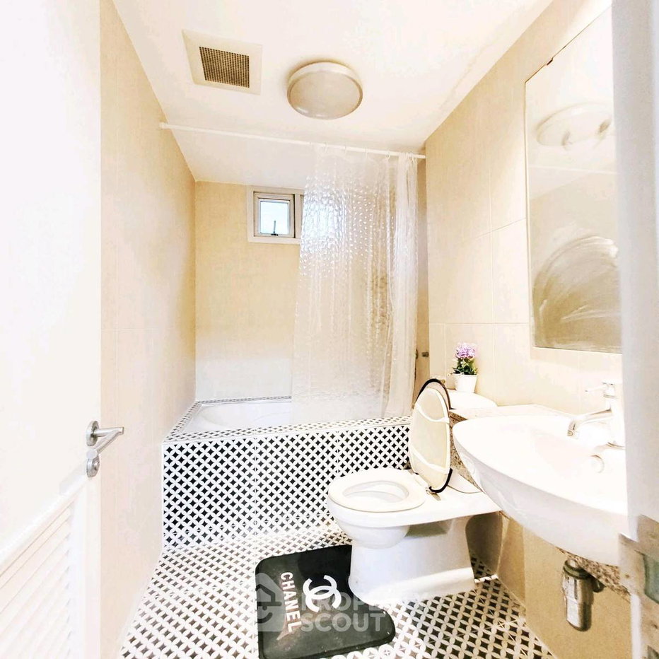 รูป คอนโด 2-ห้องนอน ที่ เดอะ โคลเวอร์ ทองหล่อ เรสซิเดนซ์ ใกล้ BTS ทองหล่อ (ID 2776301) - รูปที่ 4/8