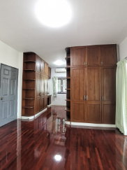 picture Luxury House for Sale in Windmill Golf Course - 11/23