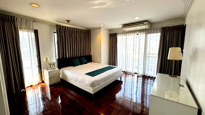 คอนโดให้เช่า : [ให้เช่า! ห้องใหญ่หรู 164 ตรม. ริชมอนด์ พาเลส P-48886] 3 นอน 3 น้ำ ใจกลางสุขุมวิท ใกล้ BTS พร้อมพงษ์ ราคา 70,000 บาท | line @easythaihome 085-592-2897