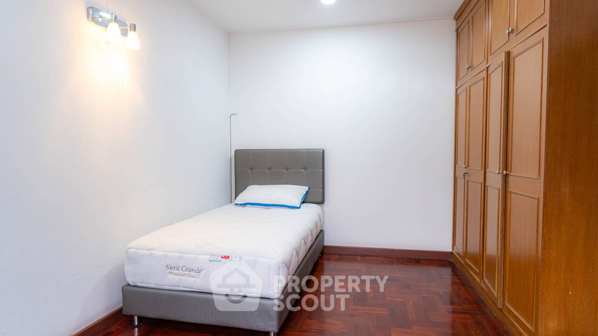 รูป ทาวน์เฮาท์ 5-ห้องนอน ที่ เอกมัย วิลล่า ใกล้ ARL รามคำแหง (ID 515390) - รูปที่ 16/19