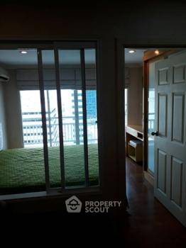 1-BR Condo at Grand Park View Asoke near MRT Sukhumvit (ID 422525)