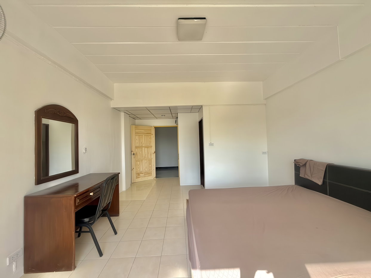 picture Studio Condo for Sale The Majestic Jomtien - 4/7