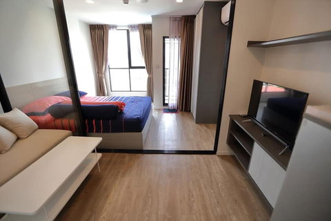 รูปภาพ Urgent! Beautiful room, great view, high floor! For rent 🔥 Atmoz Ladprao 15 condo, excellent location near the BTS Skytrain. Fully furnished with