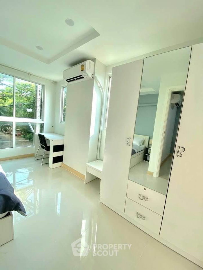 รูป คอนโด 2-ห้องนอน ที่ แฮปปี้ คอนโด ลาดพร้าว 101 ใน คลองเจ้าคุณสิงห์ (ID 2779544) - รูปที่ 2/15