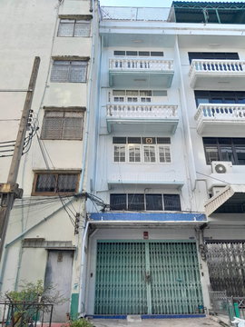 ขายอาคารพาณิชย์ 4 ชั้น ซอยจันทน์ 18/7 แยก 4 (เซ็นต์หลุยส์ 3)