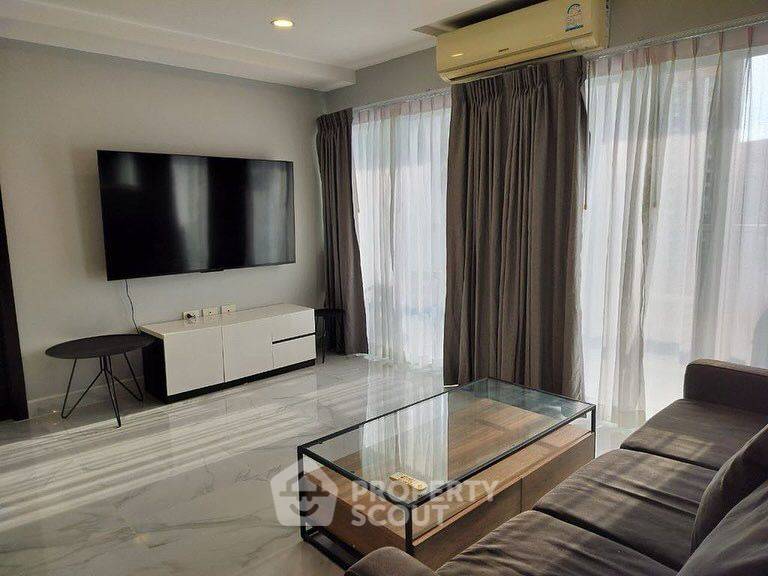 รูป คอนโด 2-ห้องนอน ที่ เดอะ เพลส พระตำหนัก ใกล้ ถนนพระตำหนัก พัทยา (ID 2099260) - รูปที่ 3/13