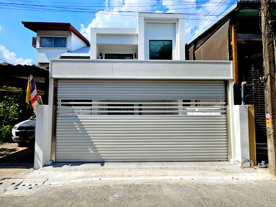 Houses for sale Union Mall : R116 🏡✨ Urgent Sale! Detached house in Ratchayothin - Phahonyothin 23 area, near Central Ladprao / near BTS Phahonyothin. Only 11.9 million baht.