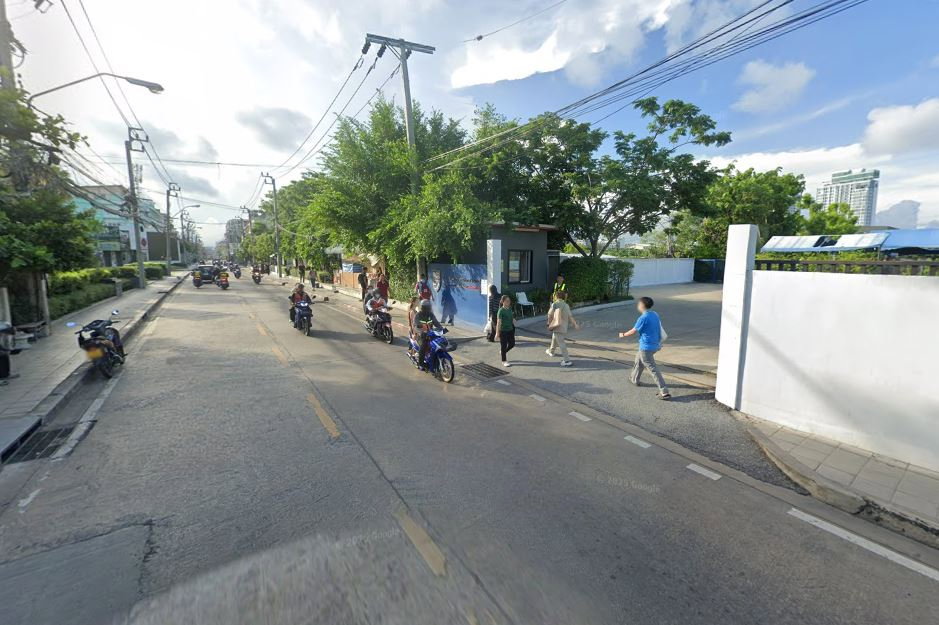 รูป ขายที่ดินแปลงสวย  ถนนลาซาล ใกล้ BTS แบริ่ง เดินทางสะดวก - รูปที่ 1/4