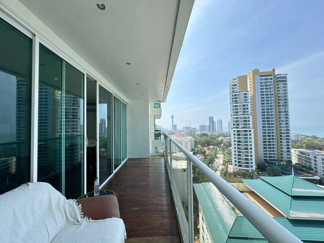 รูป 2 Bedroom Condo for Sale The View Cozy Beach Pratumnak Hill - รูปที่ 3/13
